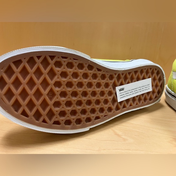 Vans - Picture 6 of 6